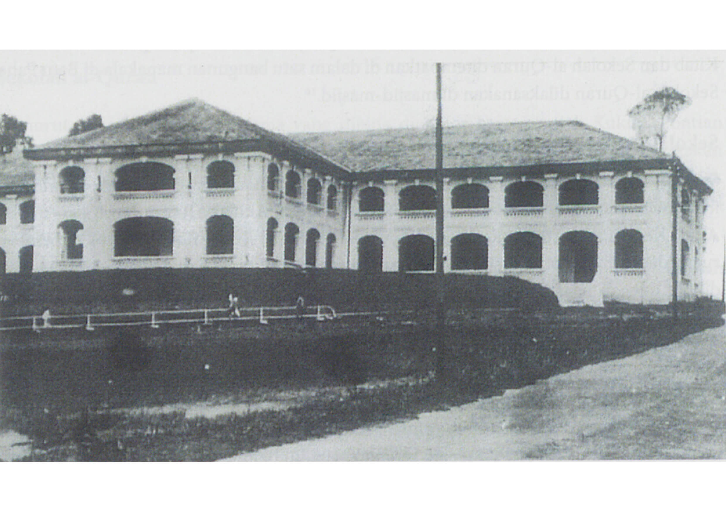 SUMBER-BUKU-SERATUS-TAHUN-PENDIDIKAN-ISLAM-NEGERI-JOHOR-DARUL-TAZIM-PENGARANG-KAMDI-KAMIL-1